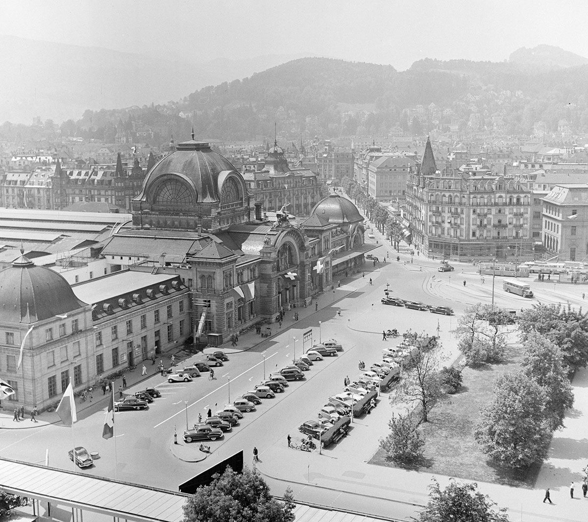 luzerner-bahnhof.jpg