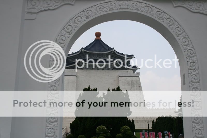 ChiangKai-shekmemorial.jpg