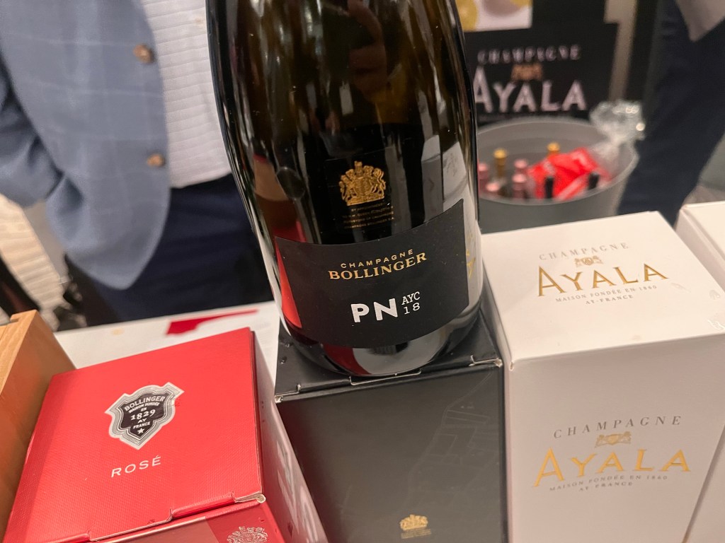 ozwinereview.com