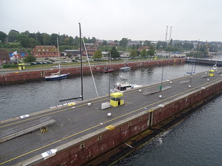 28880020014_eb80e53ac1_n.jpg