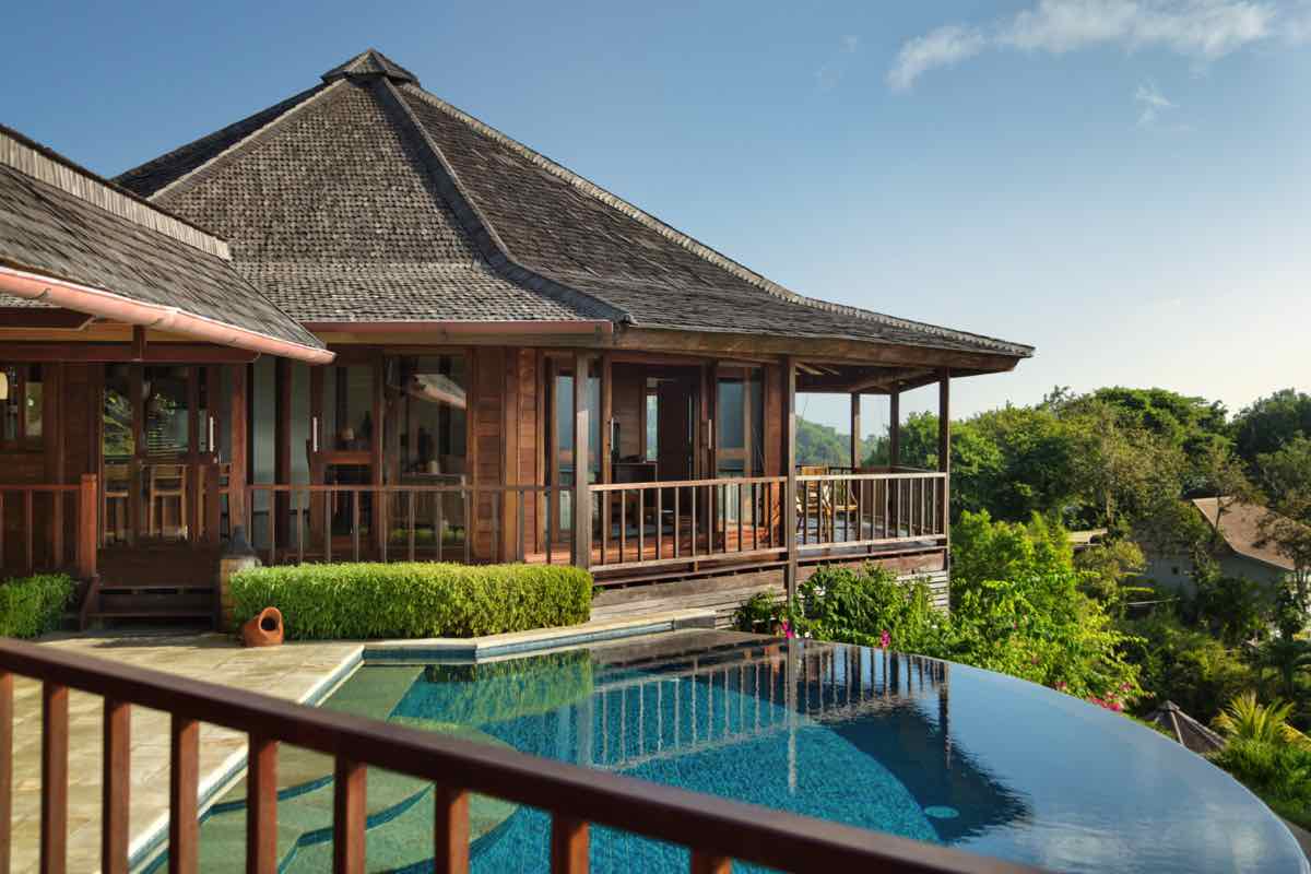 sempiakseasideresort.com