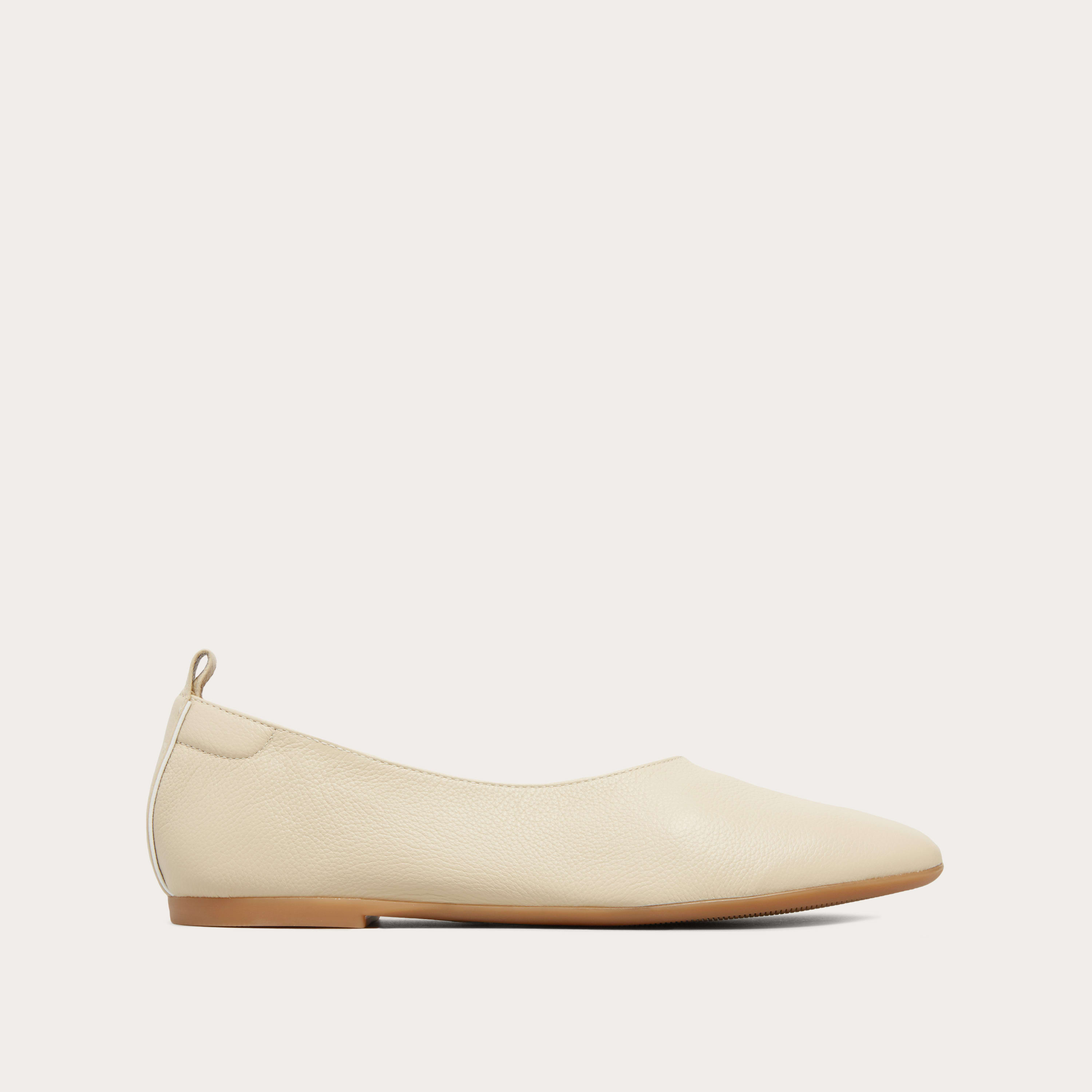 www.everlane.com