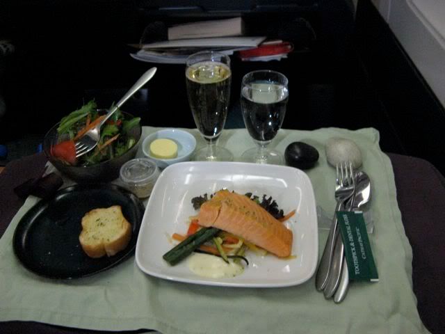 AKL-HKGLunch1.jpg