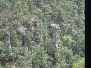 27292668717_de047b9b91_n.jpg