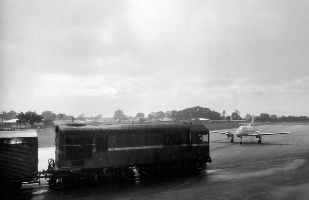 WYY-rail-crossing-71-VH-CAM.jpg
