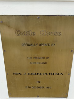32342901900_c19cc76381_n.jpg