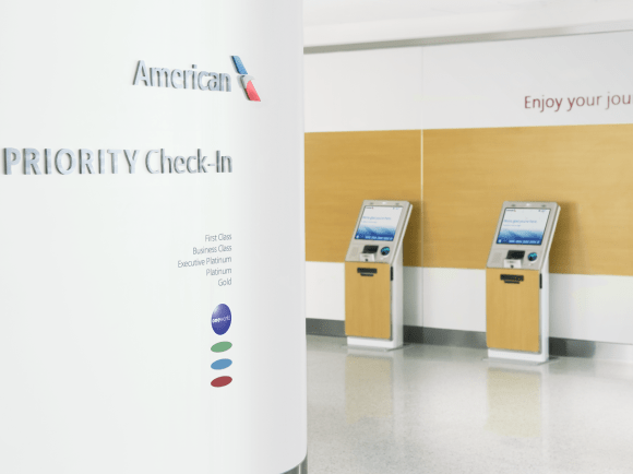American Airlines lounge priority check-in