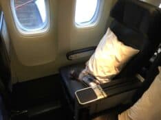 Air New Zealand 777 premium economy seat