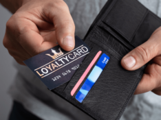 Loyalty card wallet