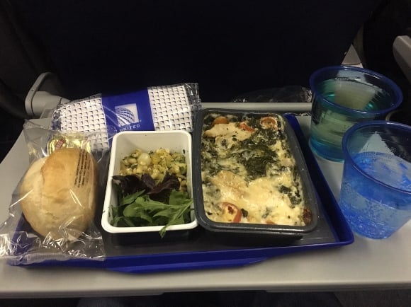 United Economy class dinner service on UA946