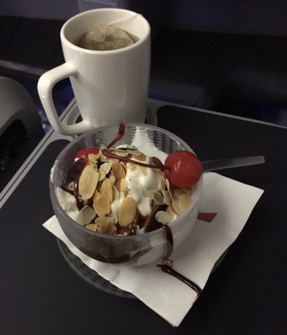 United Airlines ice cream sundae