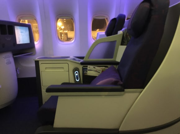 Air China Boeing 777-300ER Business class seats