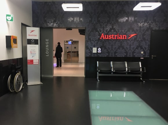 Austrian Airlines Schengen lounge entry
