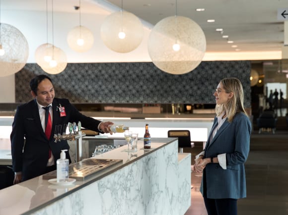 Drinks will be available from the bar at Qantas domestic lounges