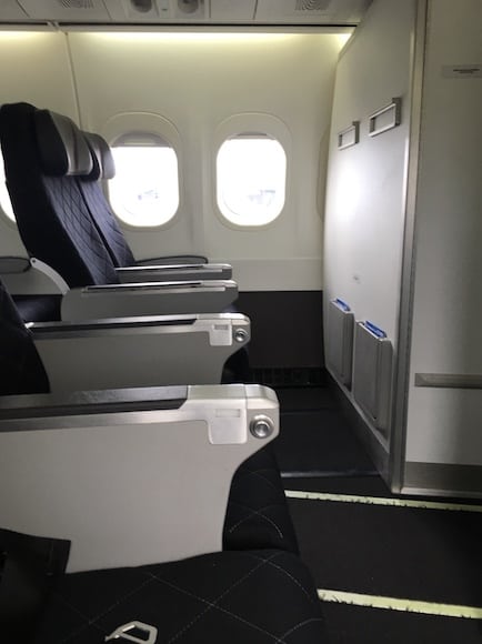 Row 4 remains empty on QF1795.