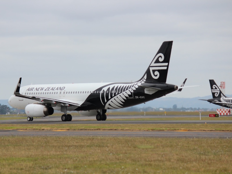 Air New Zealand A320 at Auckland Airport