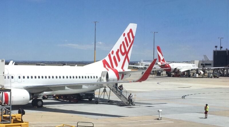 Virgin 737 and Qantas A330 at Melbourne Airport