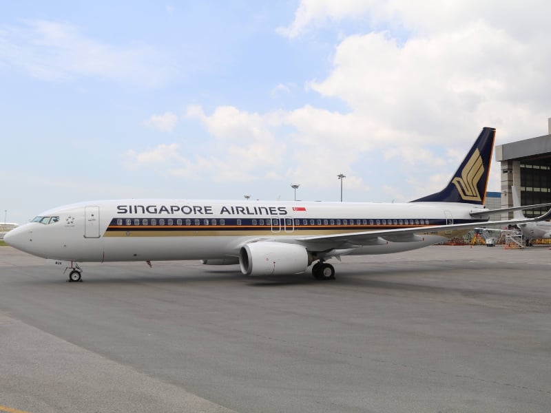 Singapore Airlines Boeing 737-800